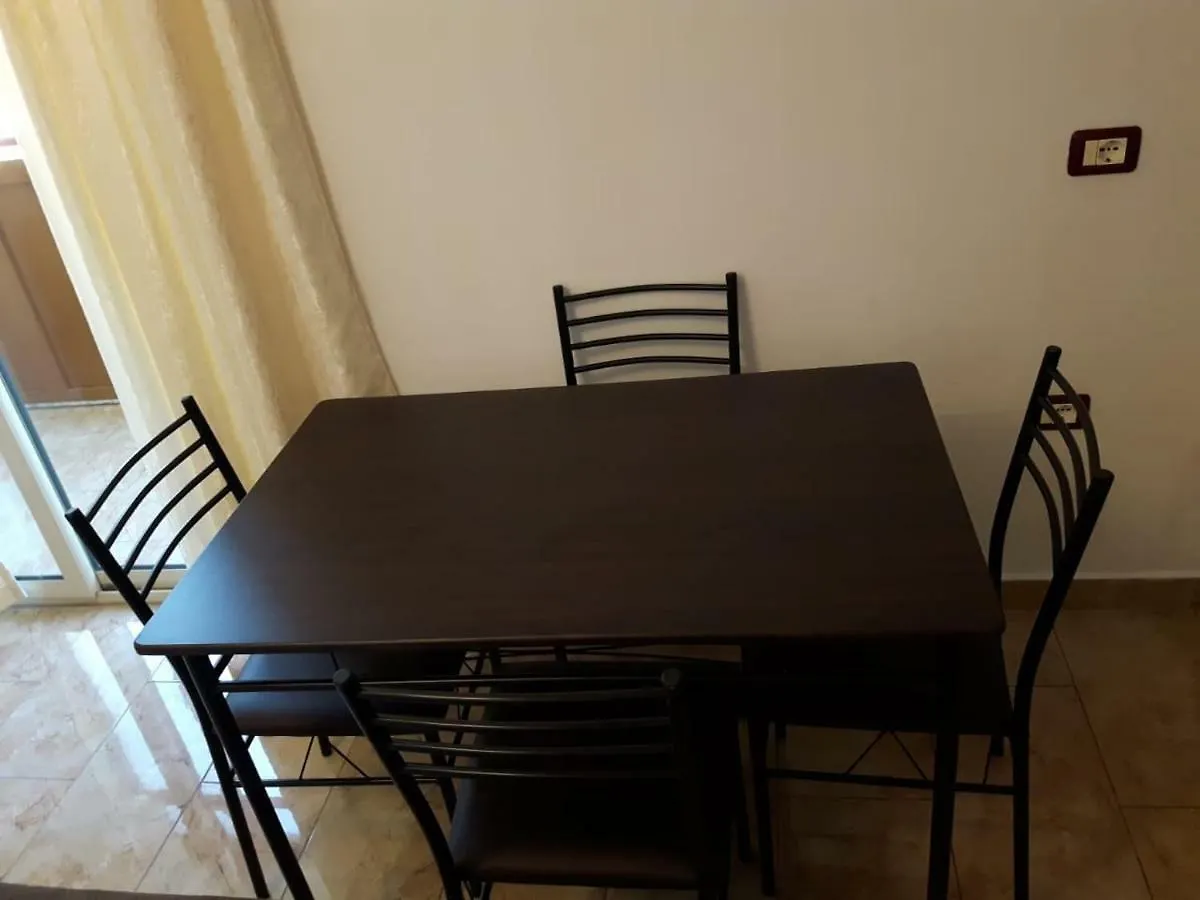 Fiqe Rental Tirana 0*,