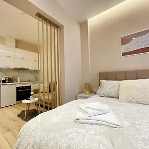  Appartamento Aj Apartments, Hidden Gem In The Heart Of