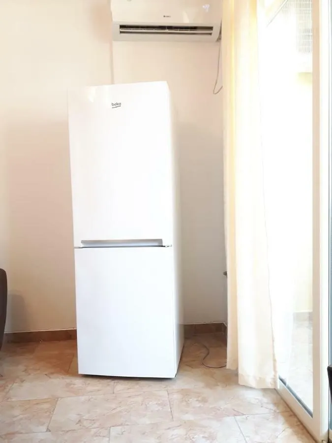 Fiqe Rental Тирана Албания